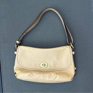 Coach shoulder bag w/ pink satin lining